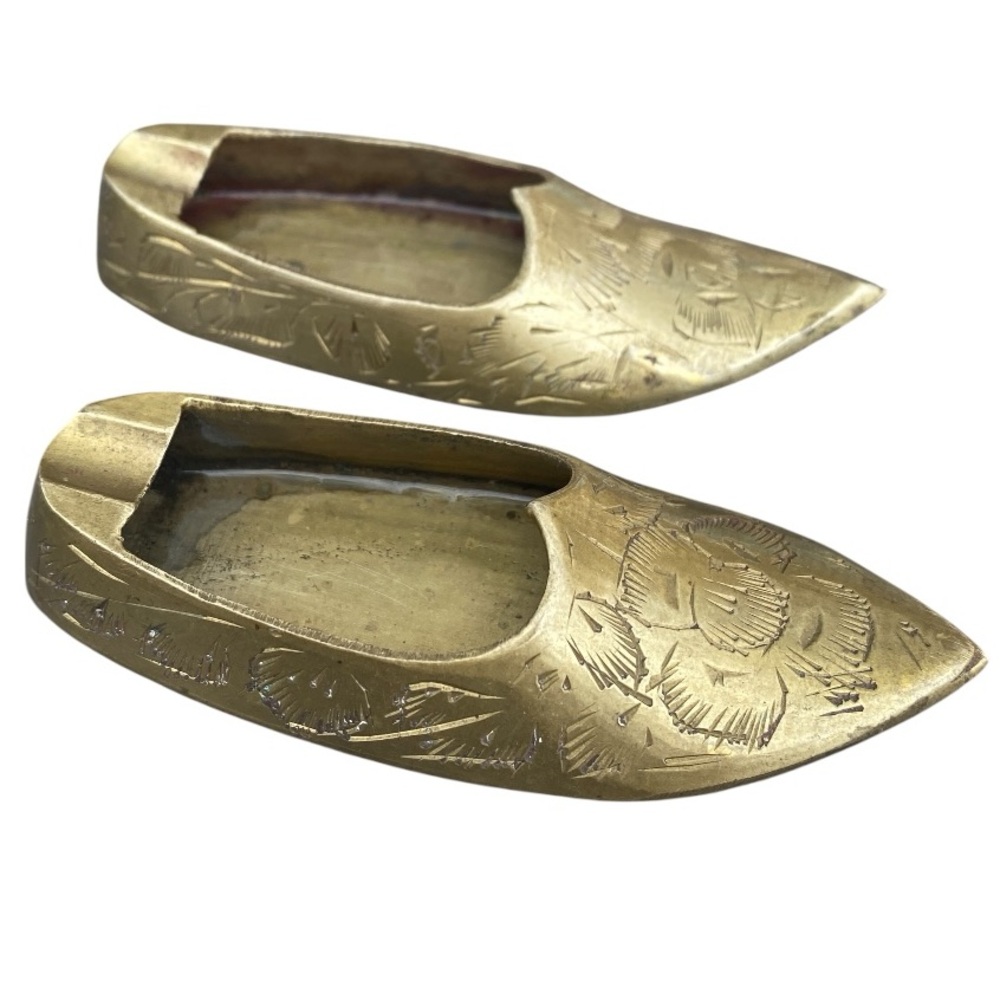Vintage Gold Floral Genie Ashtray Shoe Decor